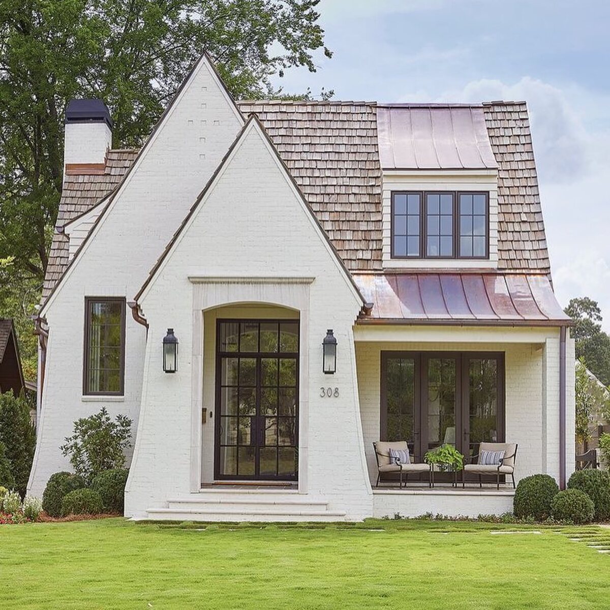 12 ideas de pintura exterior para techos marrones 9