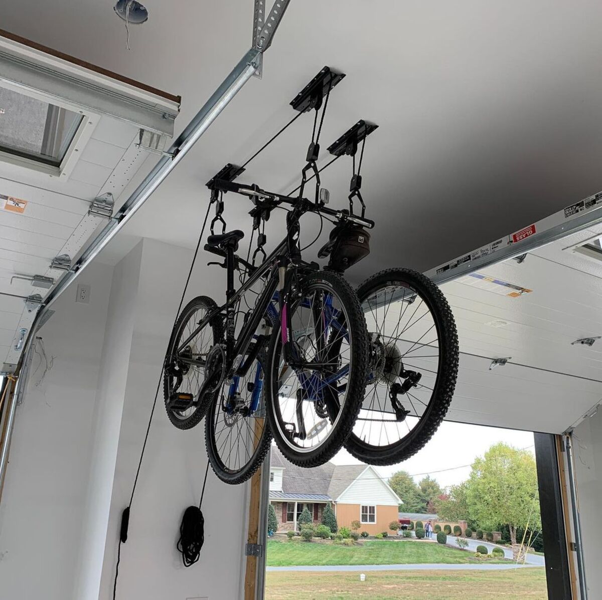 15 ideas para guardar bicicletas en el garaje 2
