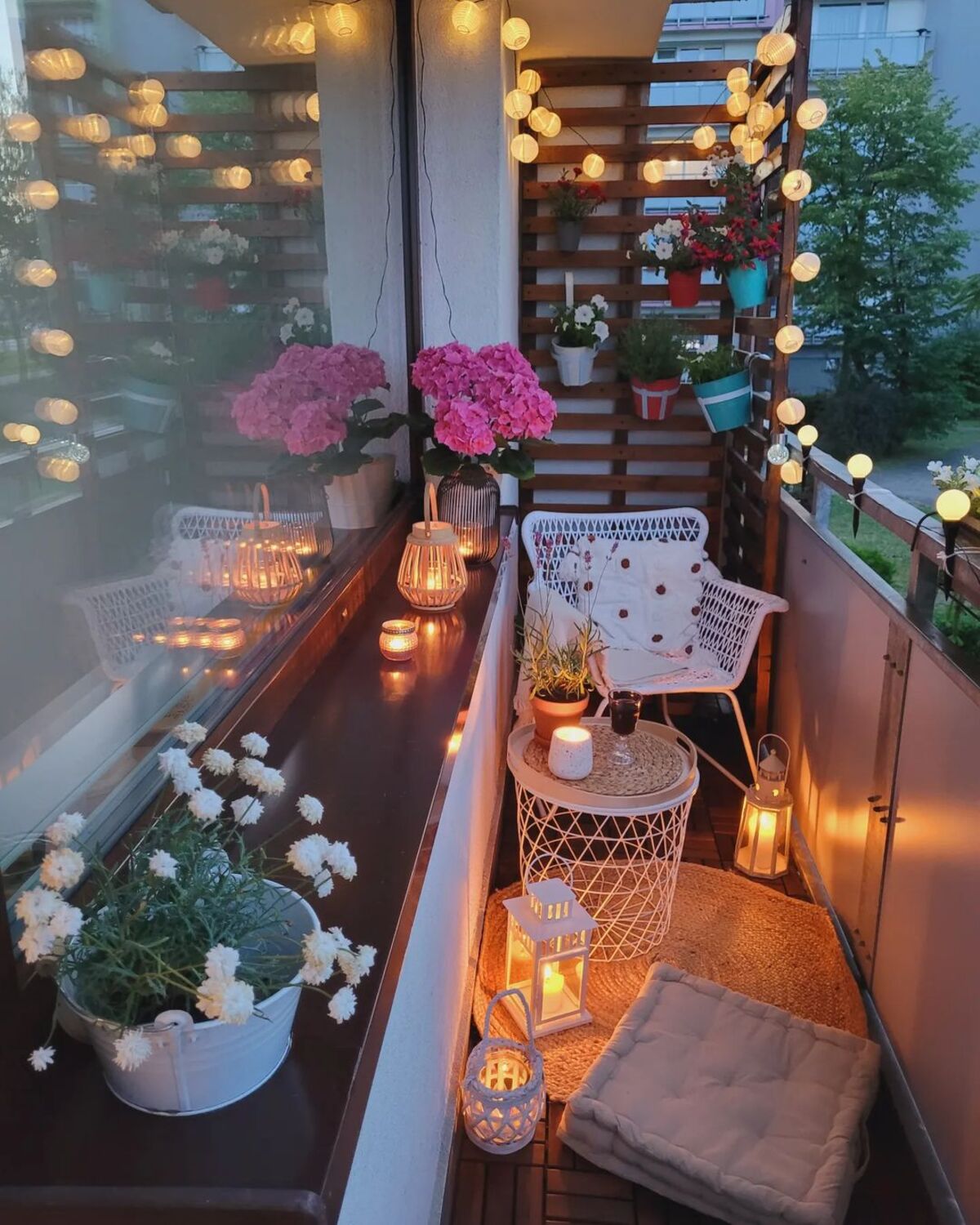19 ideas de decoración de balcones pequeños 17