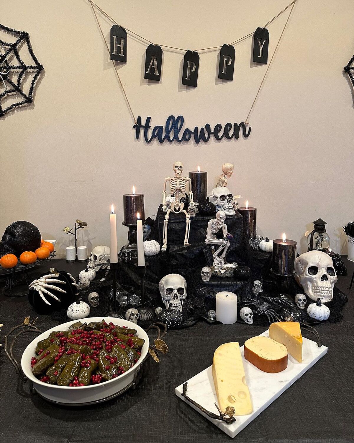 20 ideas encantadoras para poner la mesa en halloween 13