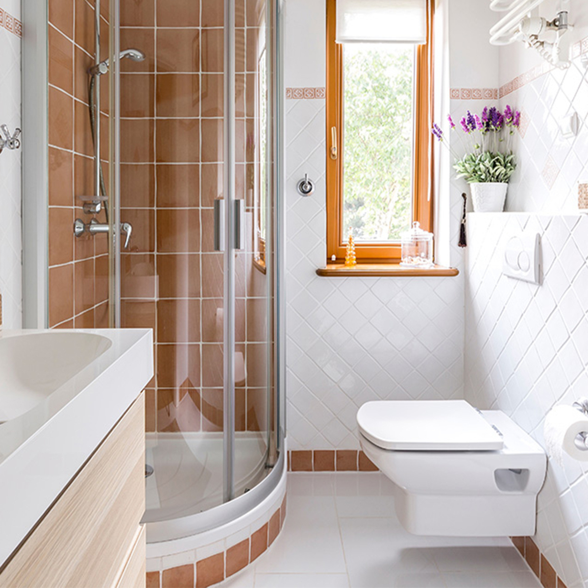 20 transformaciones de baños pequeños 14
