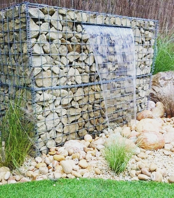  Fuente de agua
