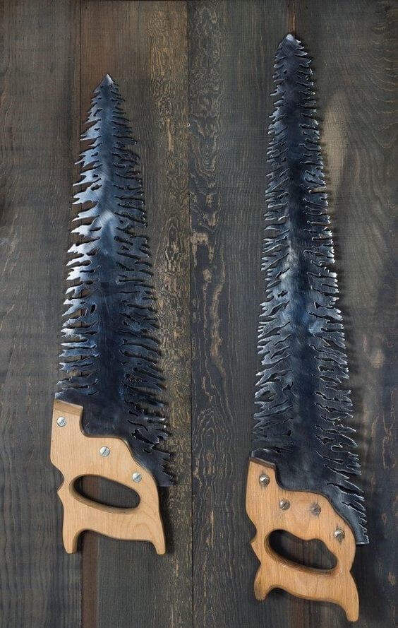 Viejo árbol de sierra