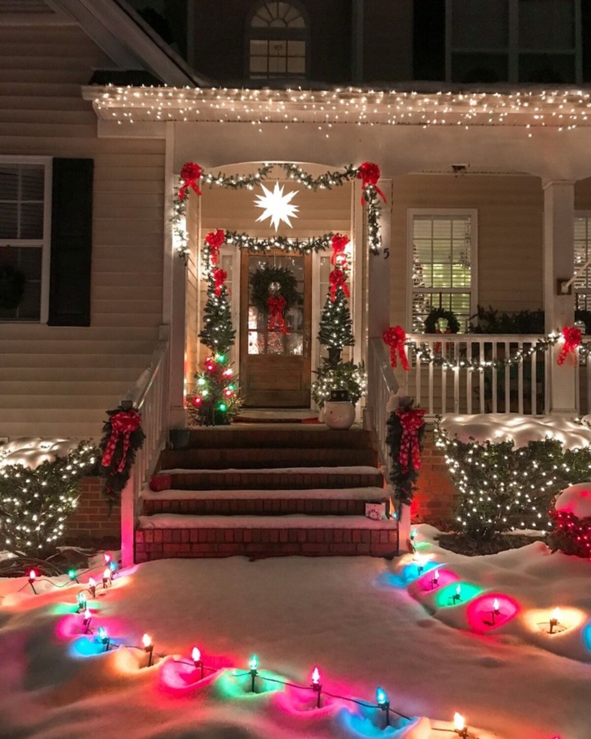 deslumbrantes ideas de decoración navideña para exteriores 18