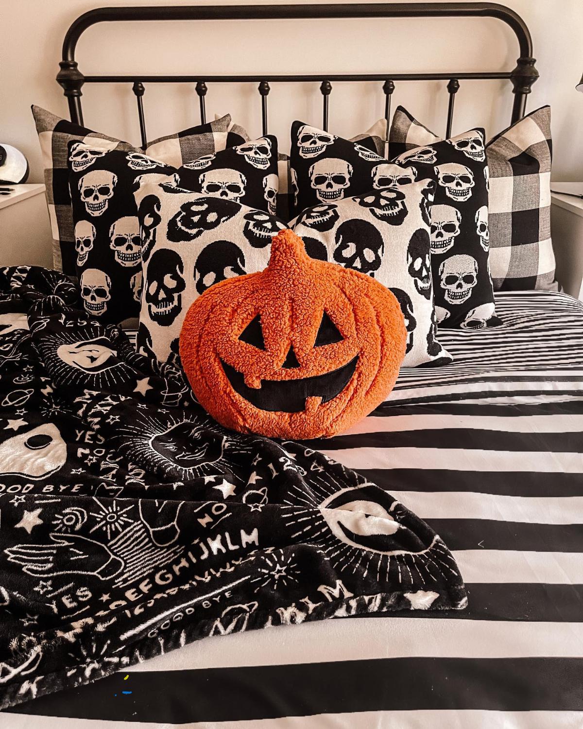 espeluznante halloween dormitorio ideas 08