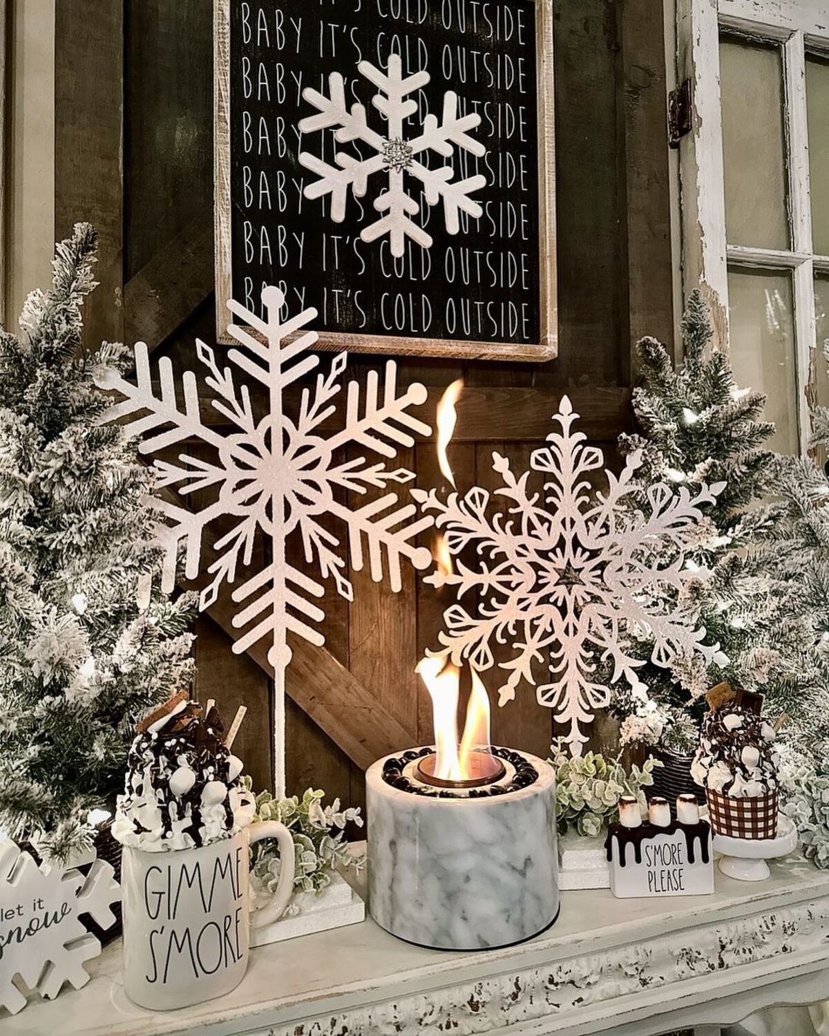 encantadoras ideas de decoración con copos de nieve 3