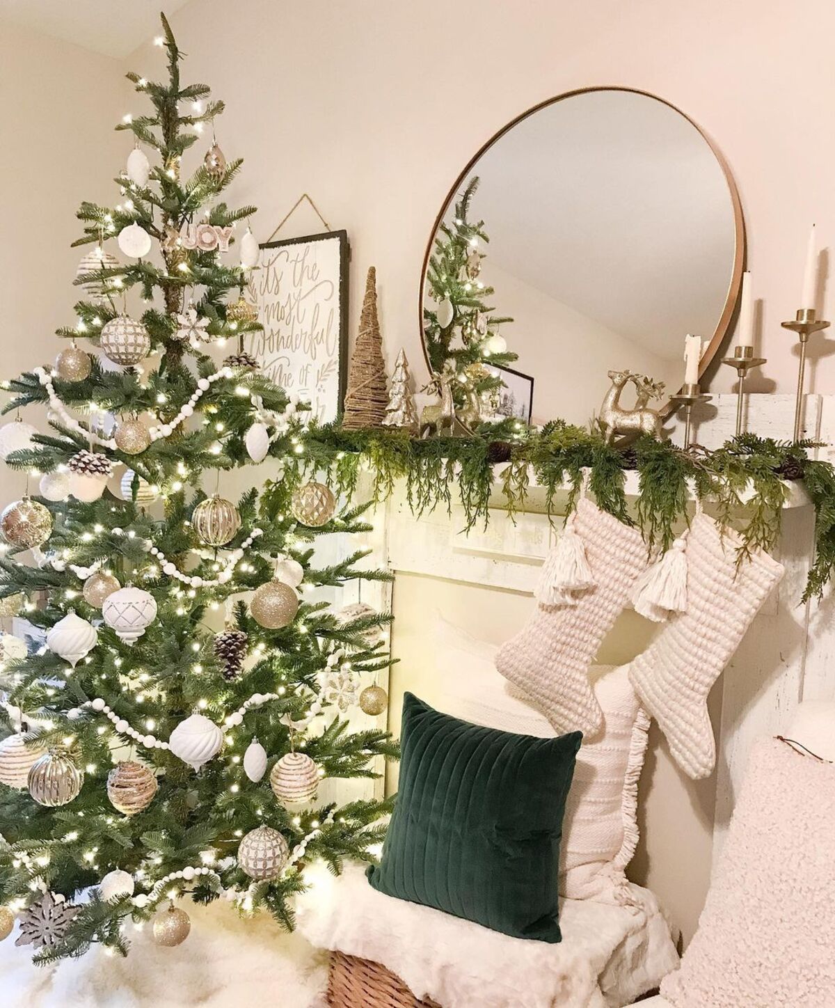 ideas para decorar la chimenea en navidad 18