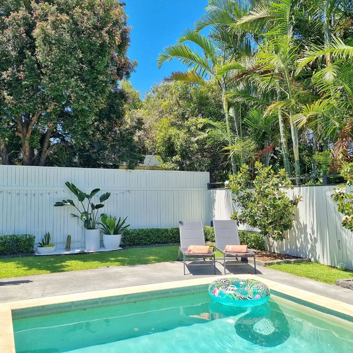 ideas innovadoras para bordes de vallas 6