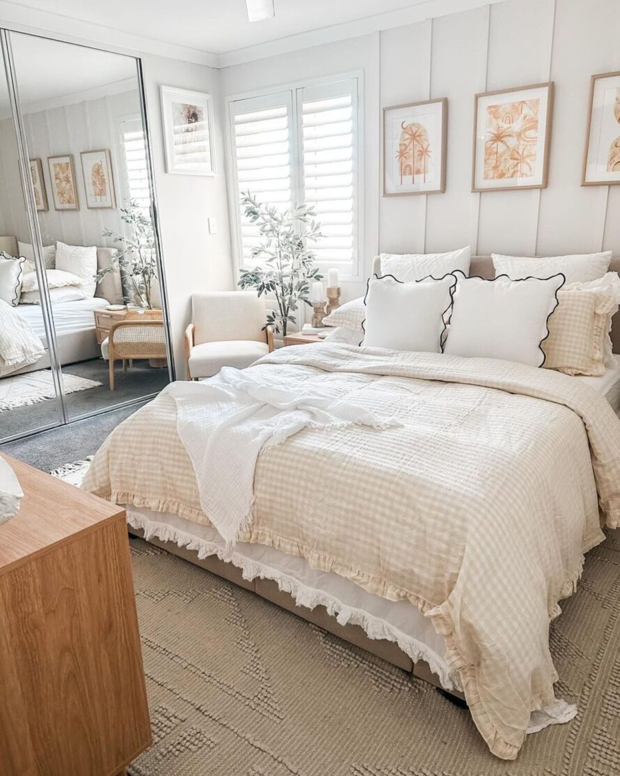 diseños de dormitorios minimalistas para un 14 de agosto sereno