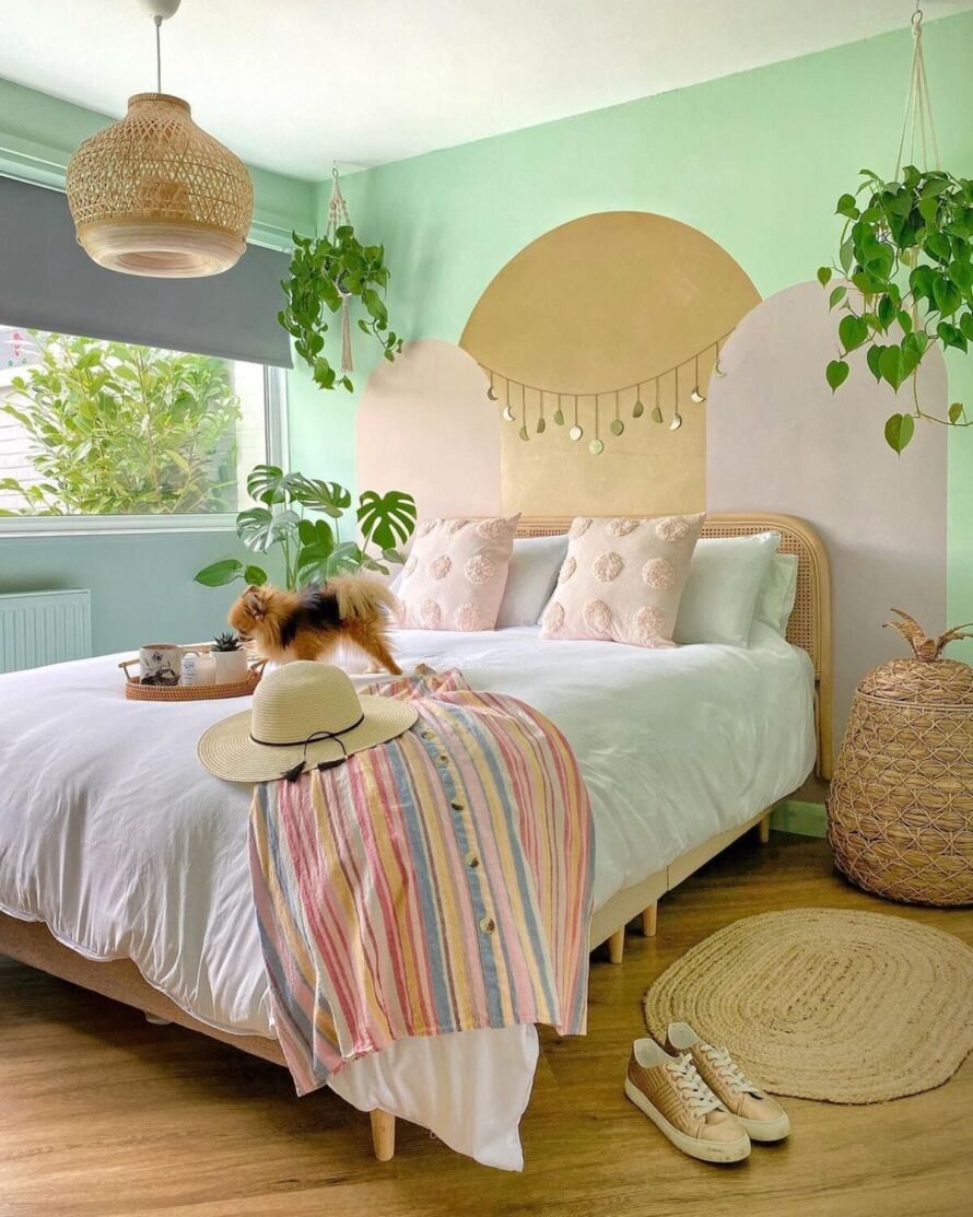 proporcionan una guía sobre la incorporación de elementos bohemios en el diseño del dormitorio 10