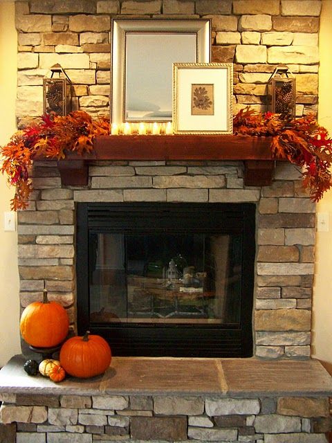 Simple Fall mantel decoration idea #falldecor #mantel #manteldecor #homedecor #decoratingideas #decorhomeideas