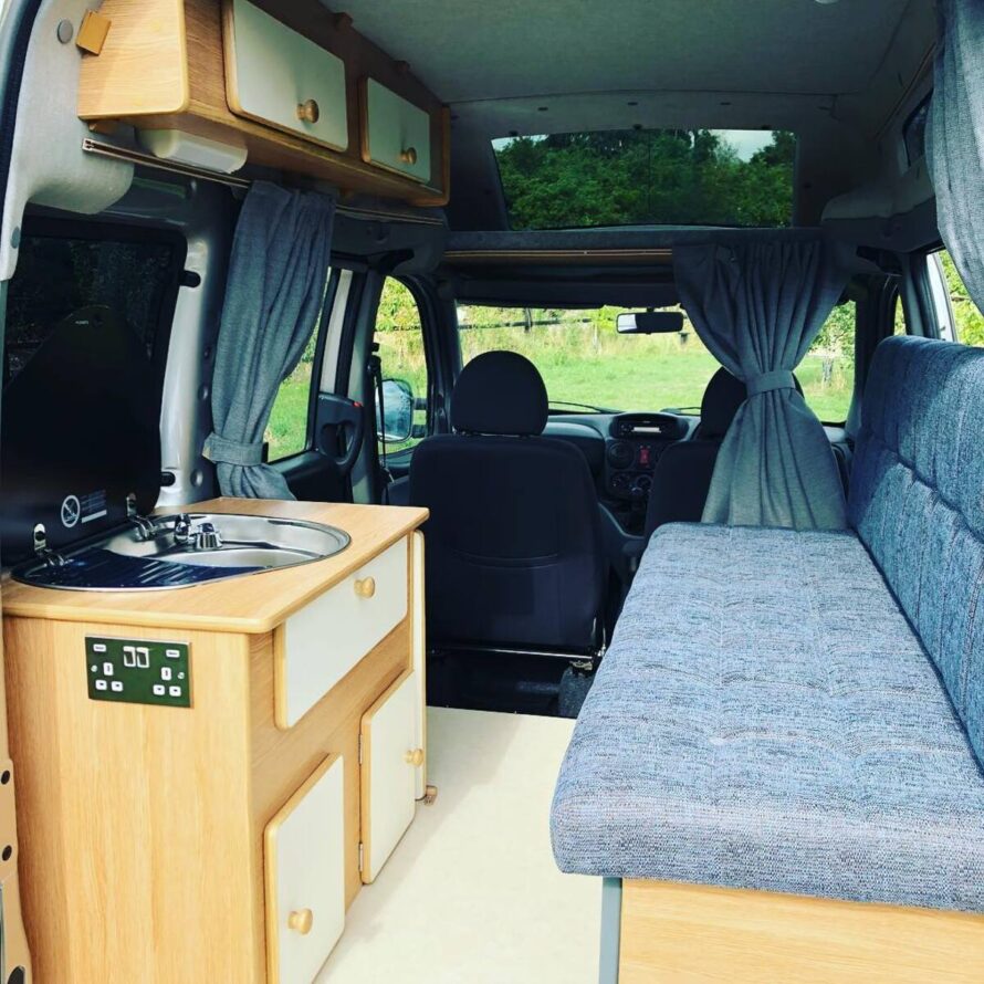 ideas para interiores de autocaravanas pequeñas 6